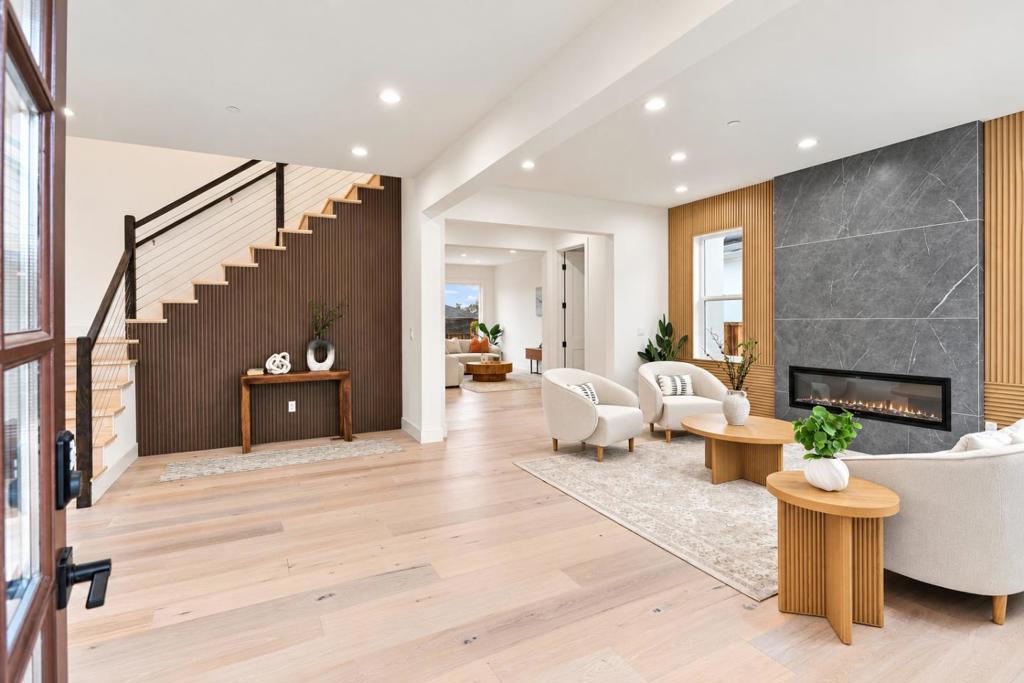 1685 Zinnia Lane