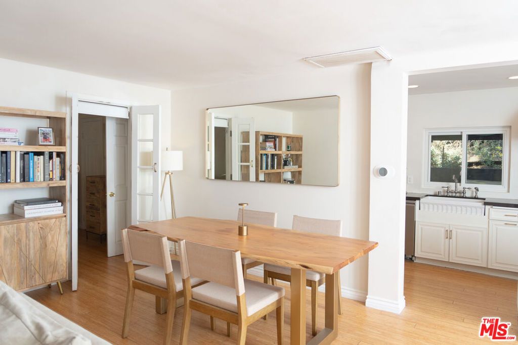 listing image 130727458677869039703