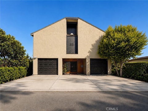 Photo of 1825 N Easterly Terrace, Silver Lake, CA 90026 (MLS # SR26199701)