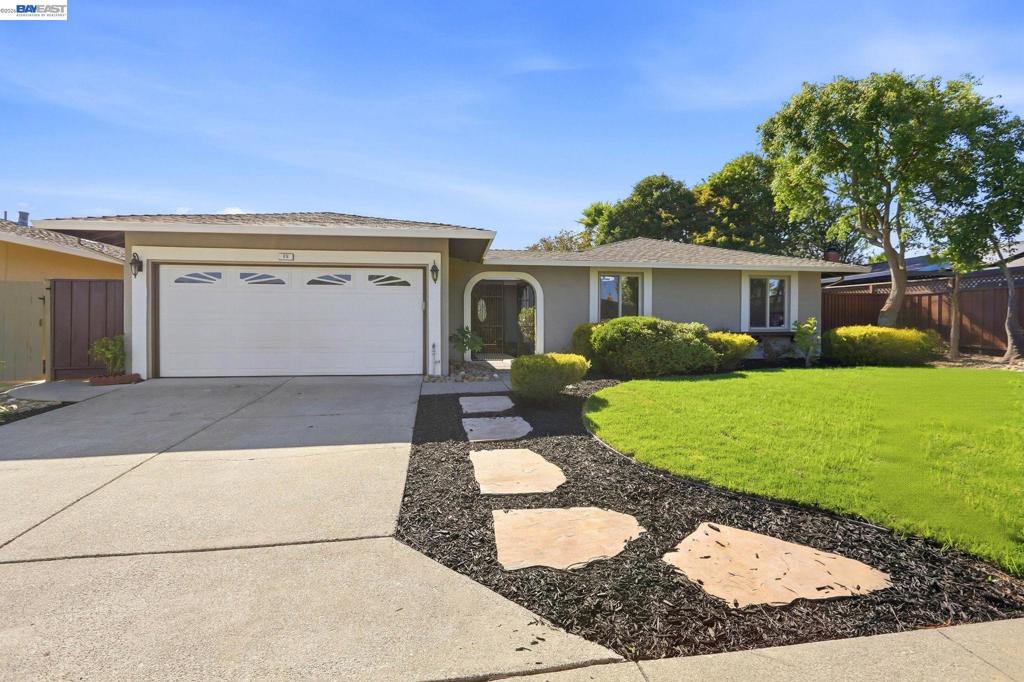 25 Tareyton Ct CT