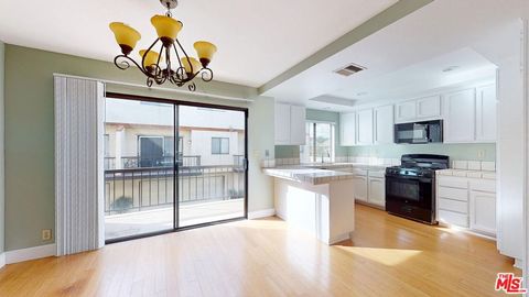 Photo of 22525 Sherman Way #1403, West Hills, CA 91307 (MLS # 26643613)