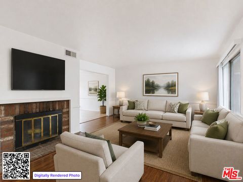 Photo of 1937 Glenoaks Boulevard #150, San Fernando, CA 91340 (MLS # 26840709)