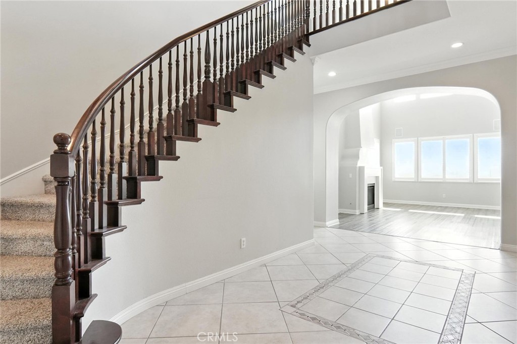 18338 Lakepointe Drive