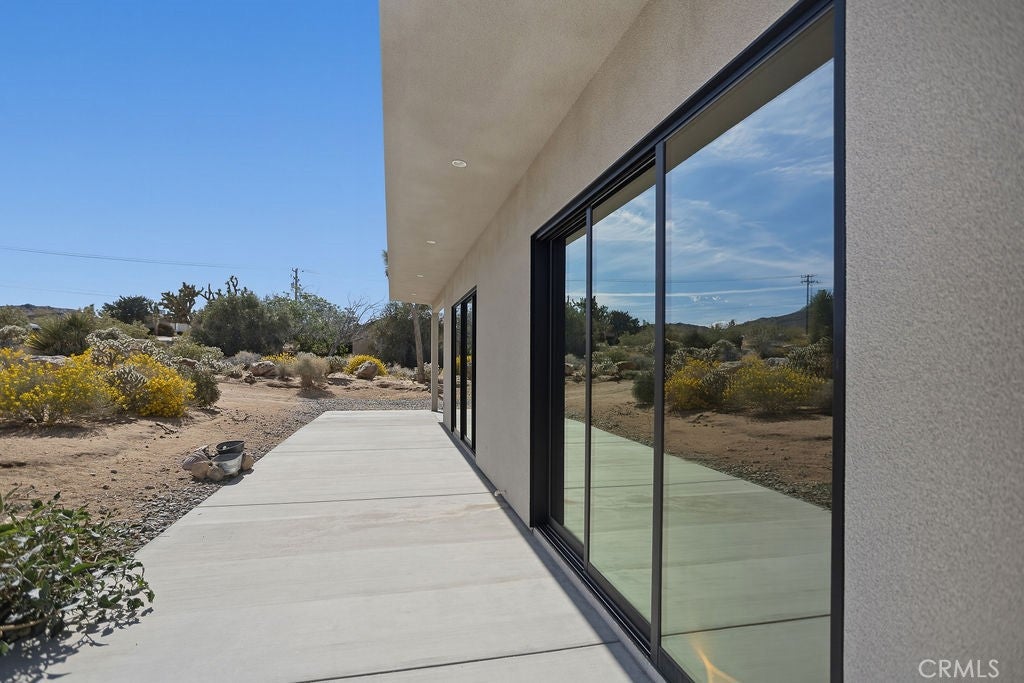 60194 La Mirada Trail