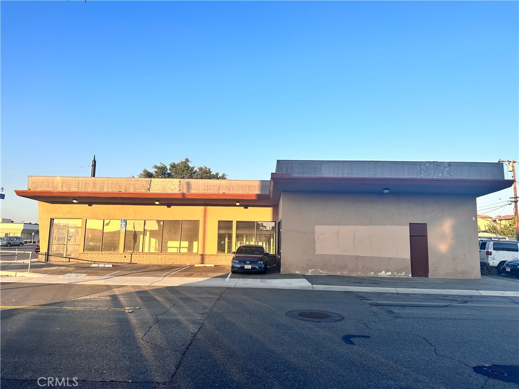 8192 Orangethorpe Avenue