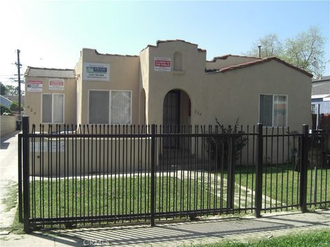 Photo of 624 E 80th St, Los Angeles, CA 90001 (MLS # SB26086647)