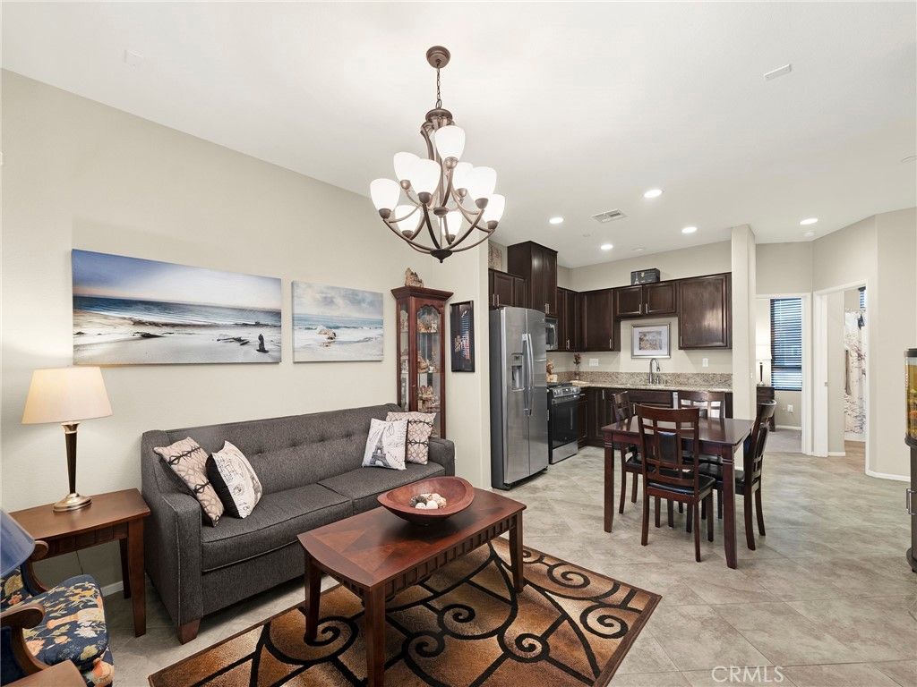 Photo of 14665 Sherman Way, Van Nuys, CA 91405 (MLS # SR25178936)