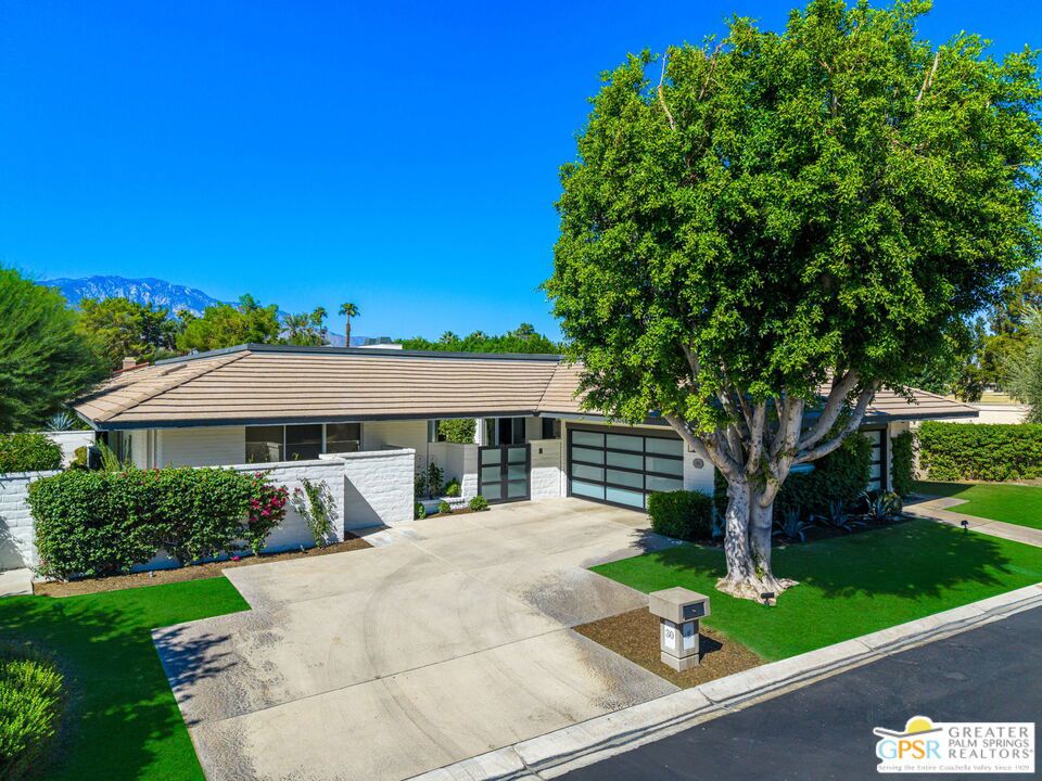 30 Mayfair Drive