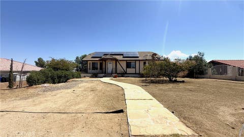 Photo of 13043 4th AVE, Victorville, CA 92395 (MLS # HD26188312)