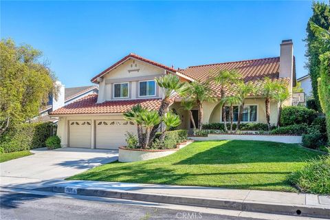 Photo of 7156 Castle Peak Dr, West Hills, CA 91307 (MLS # SR26037182)