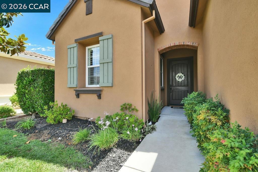 1083 Pomerol Cir