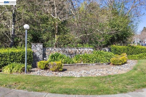 Photo of 8040 Mountain View Drive Dr #C, Pleasanton, CA 94588 (MLS # 41127529)