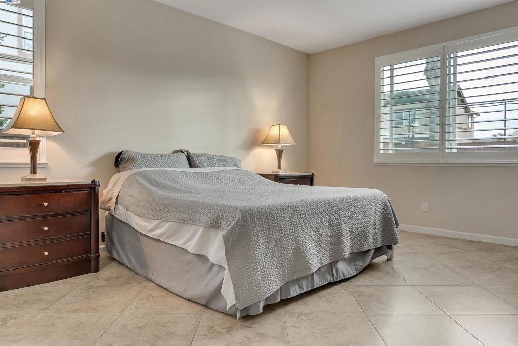 Not Listed - Residential