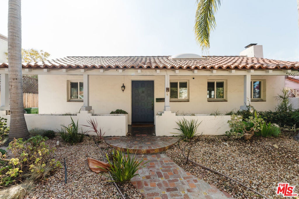 6636 Colgate Avenue, Los Angeles CA 90048