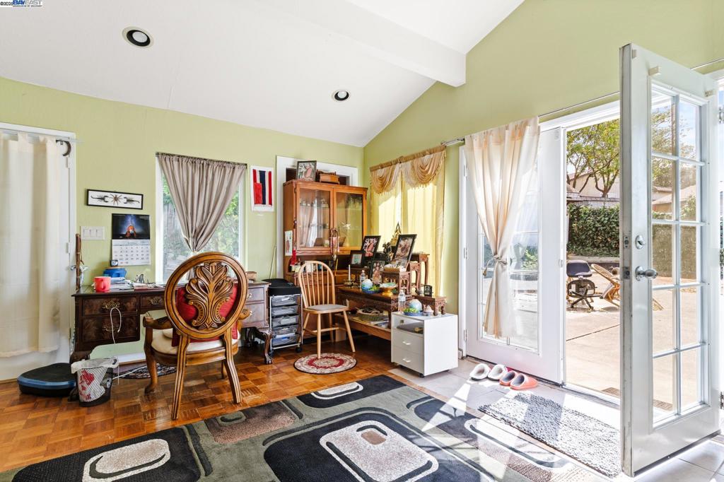 TARA HILLS - Residential
