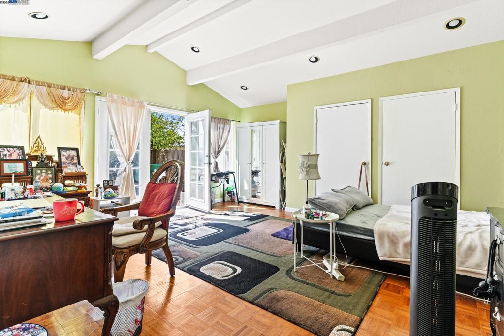 TARA HILLS - Residential