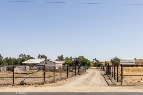 Tiny photo for 6645 Webster RD, Creston, CA 93432 (MLS # NS26208517)