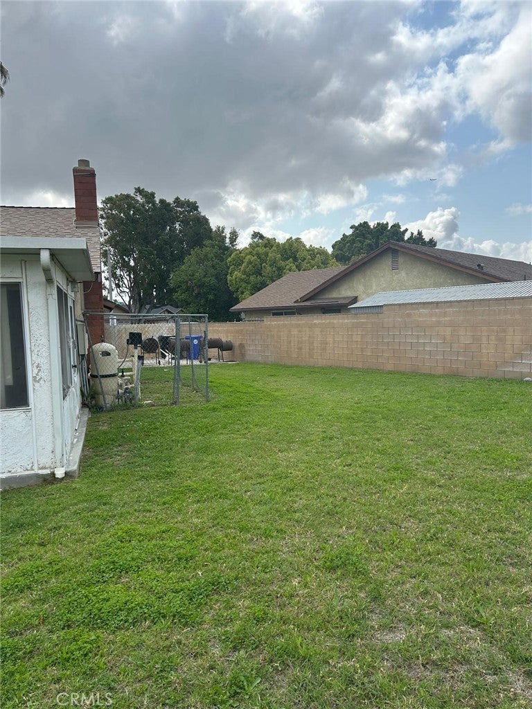 9050 Dumond Drive
