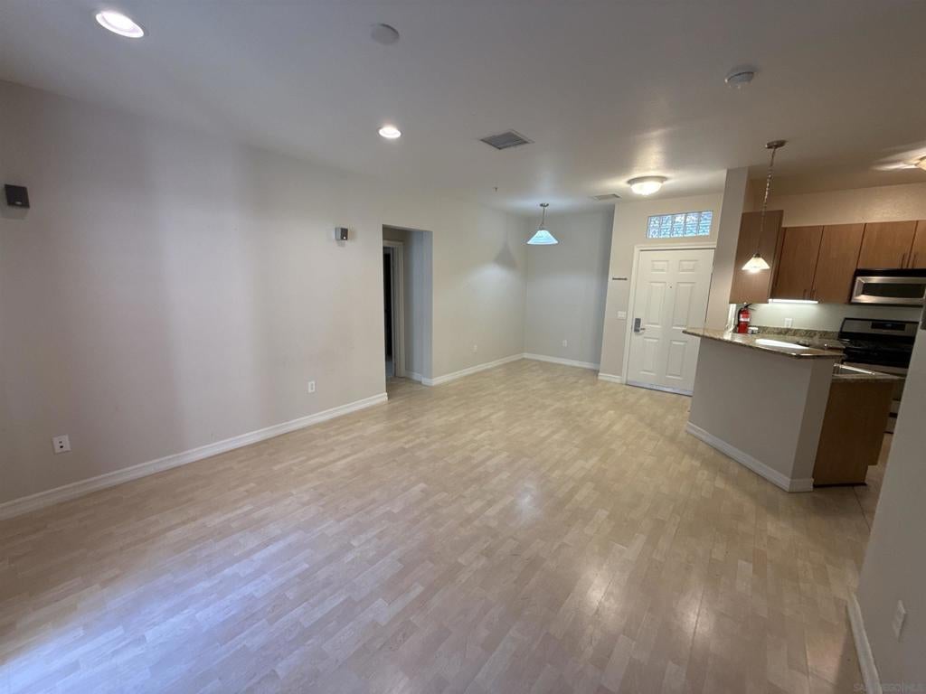 1465 C St 3410