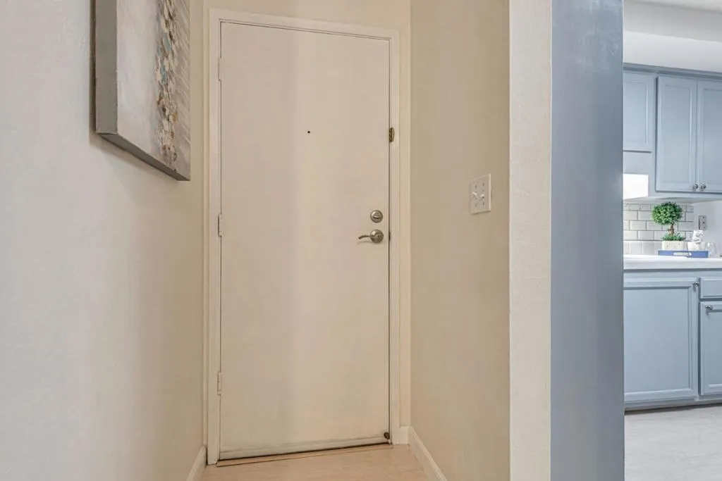 Santa Clara, California 95051, United States, 2 Bedrooms Bedrooms, ,2 BathroomsBathrooms,Residential,Pending,194864