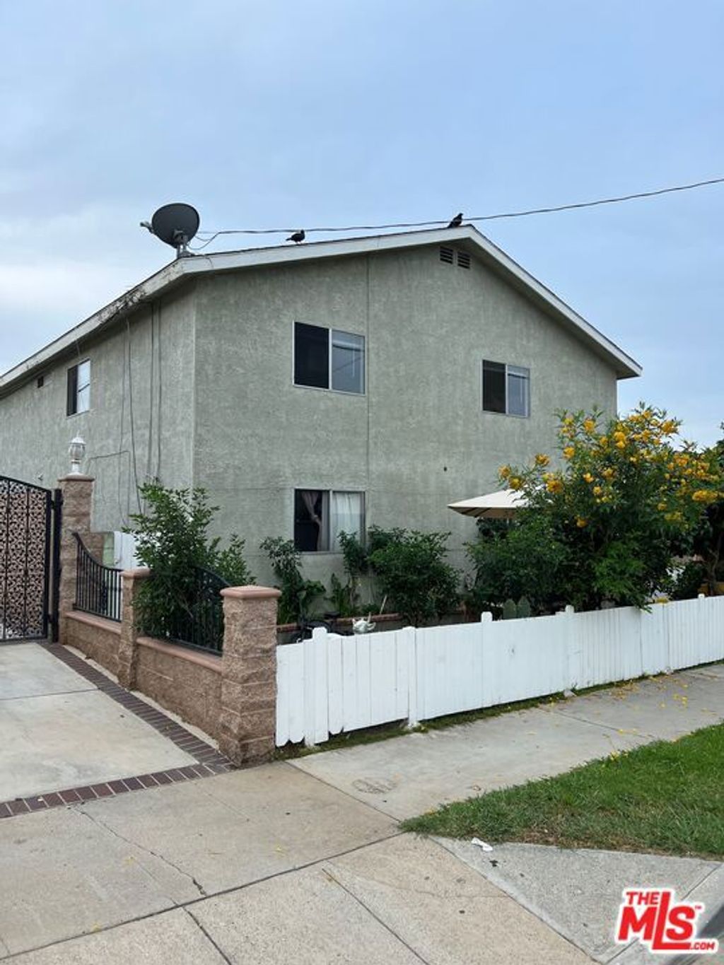 listing image 130723819744727287331