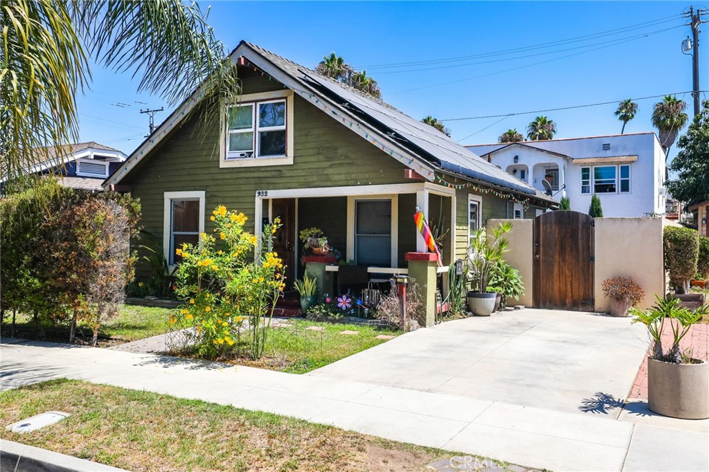932 Coronado Avenue