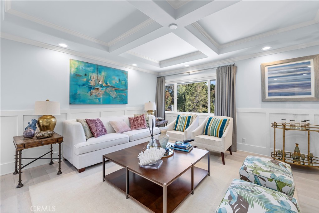 5215 Middlecrest Road