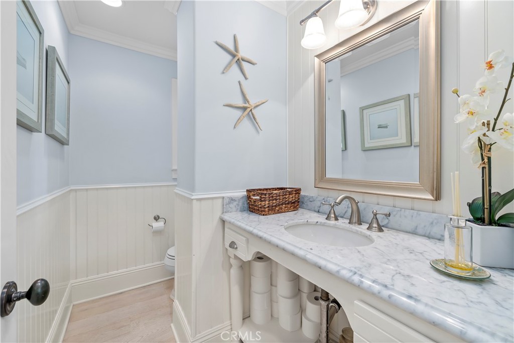 5215 Middlecrest Road