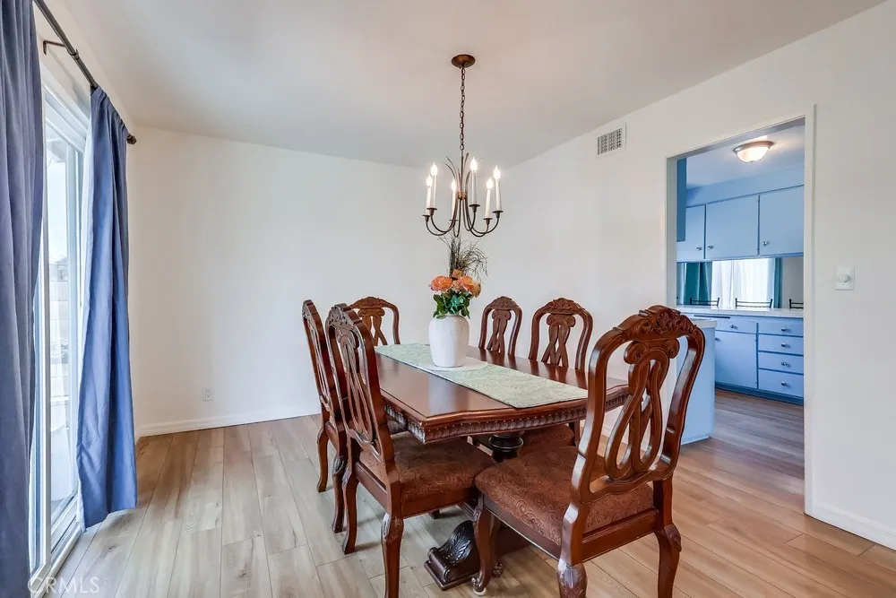 Canyon Country, California 91351, United States, 3 Bedrooms Bedrooms, ,2 BathroomsBathrooms,Residential,Active,132782