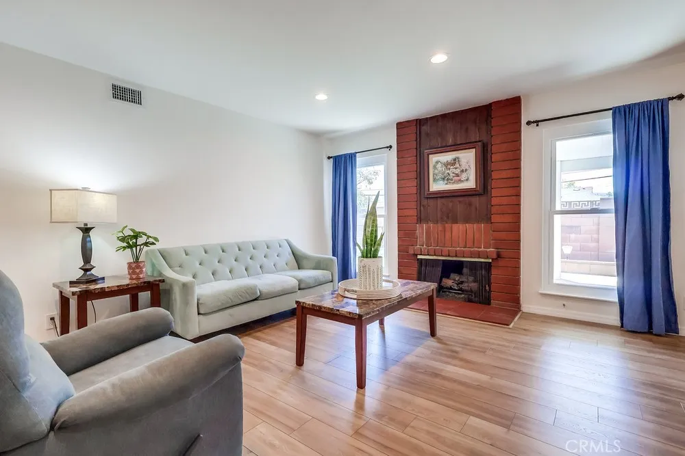 Canyon Country, California 91351, United States, 3 Bedrooms Bedrooms, ,2 BathroomsBathrooms,Residential,Active,132782