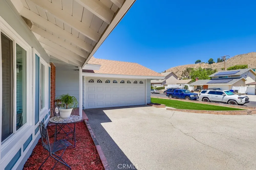 Canyon Country, California 91351, United States, 3 Bedrooms Bedrooms, ,2 BathroomsBathrooms,Residential,Active,132782