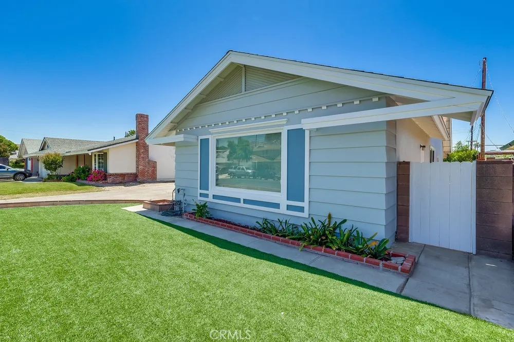 Canyon Country, California 91351, United States, 3 Bedrooms Bedrooms, ,2 BathroomsBathrooms,Residential,Active,132782