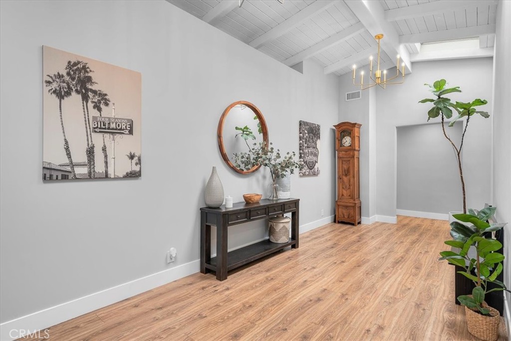 4215 Calle Mayor