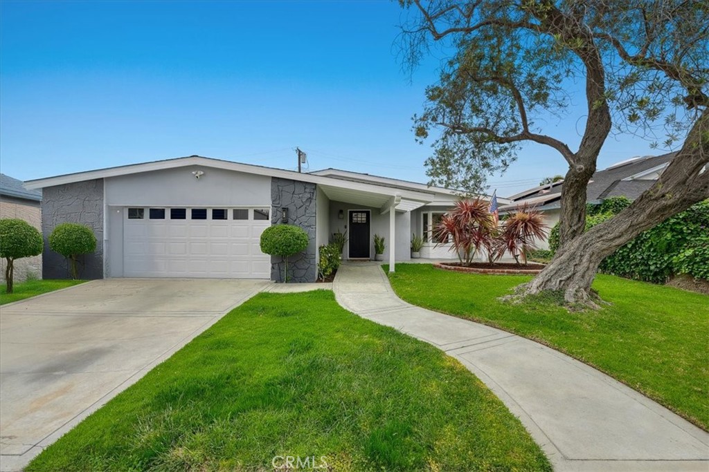 4215 Calle Mayor