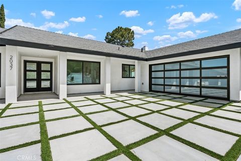 2037 Rayshire Street Thousand Oaks CA 91362