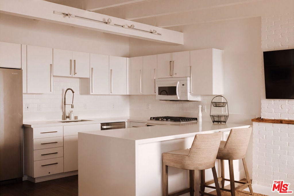 1508 Miramar