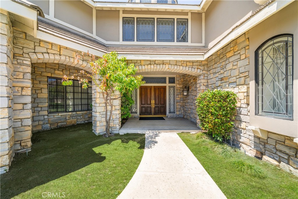 519 Connie Rae Way