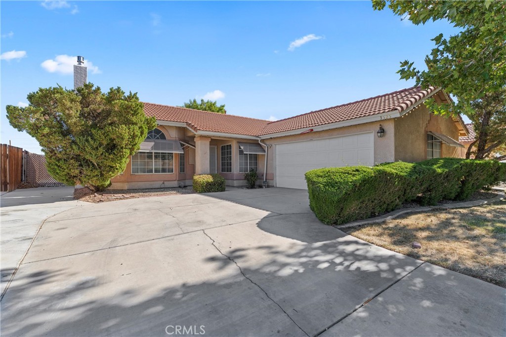 Rosamond single story with 3 bedrooms and 2 bathrooms. Cul De Sac location. Vaulted Ceiling in the living room with a fireplace. Master with en-suite bath. Attached garage. Large driveway able to fit multiple cars. Large trees that offer shade. Established neighborhood in Rosamond on the West Side of the Freeway.