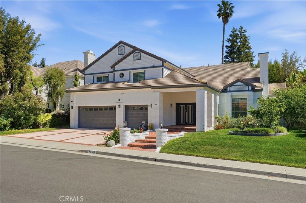 Photo of 7600 Southby Dr, West Hills, CA 91304 (MLS # SR26051885)