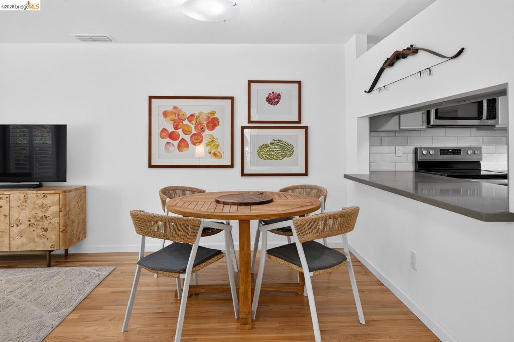 Photo of 911 S Villa WAY WAY, Walnut Creek, CA 94595 (MLS # 41147698)