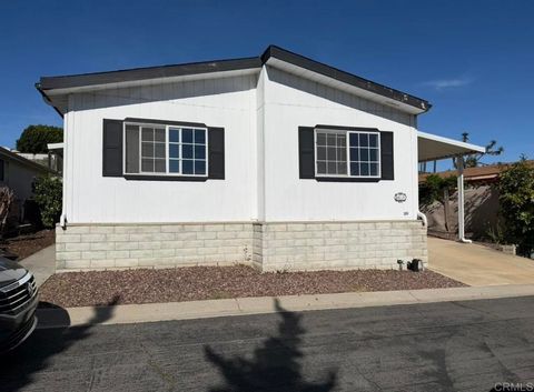 1638 Calavo 63 Fallbrook CA 92028