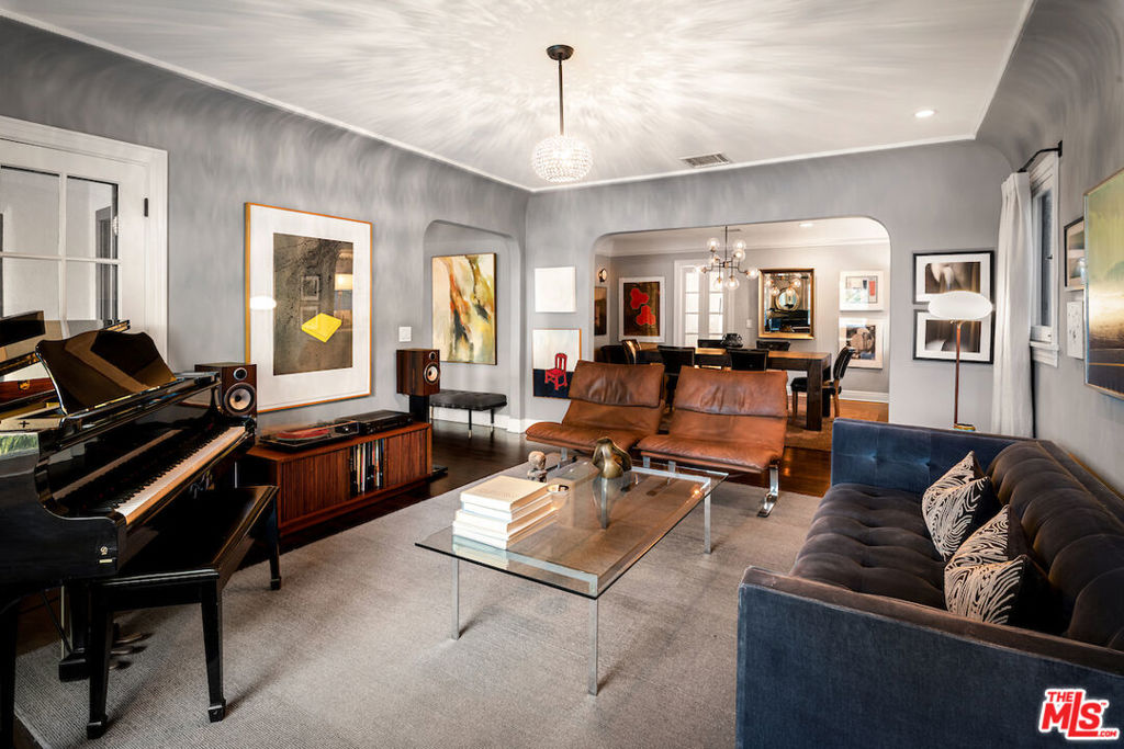 945 S Muirfield Road