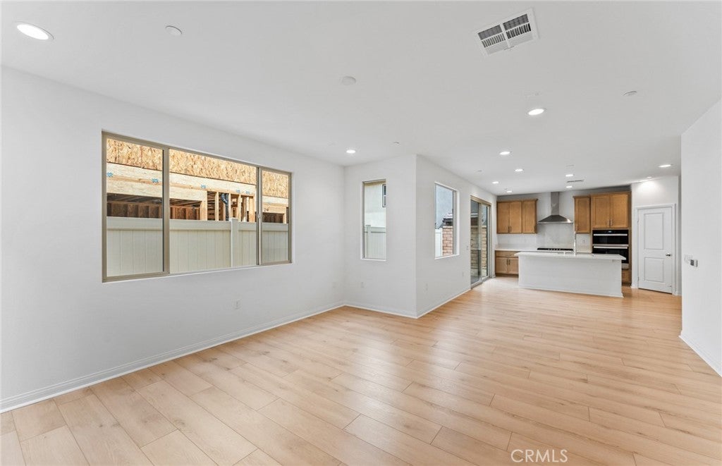 4248 East Flutter Privado