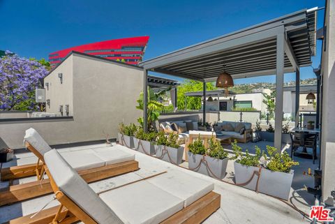 Tiny photo for 652 Huntley Drive #102, West Hollywood, CA 90069 (MLS # 26833117)