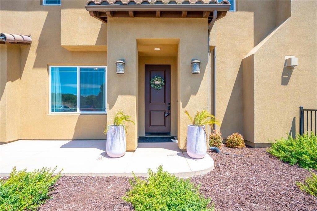 200 Oak Hill