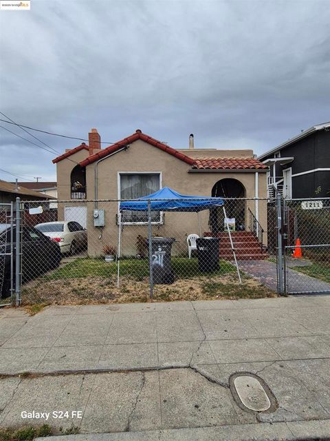 Photo of 1211 96Th Ave Ave, Oakland, CA 94603 (MLS # 41112557) Photo of 1211 96Th Ave Ave, Oakland, CA 94603 (MLS # 41112557)