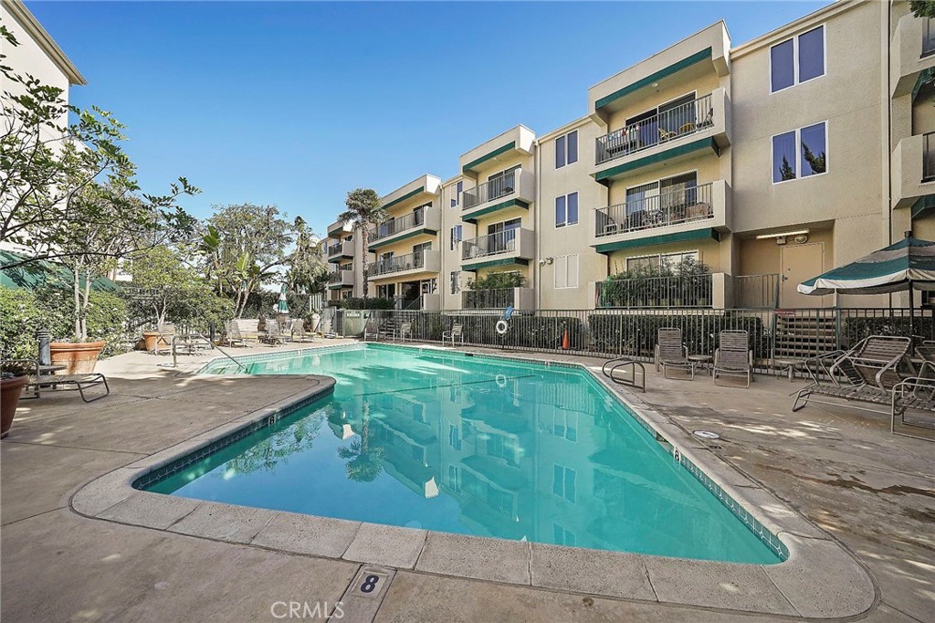 4501 Cedros Avenue 218