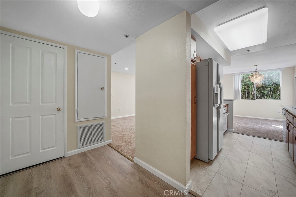 4501 Cedros Avenue 218