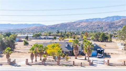 Photo of 4126 W Avenue Ave N, Palmdale, CA 93551 (MLS # SR26094974)