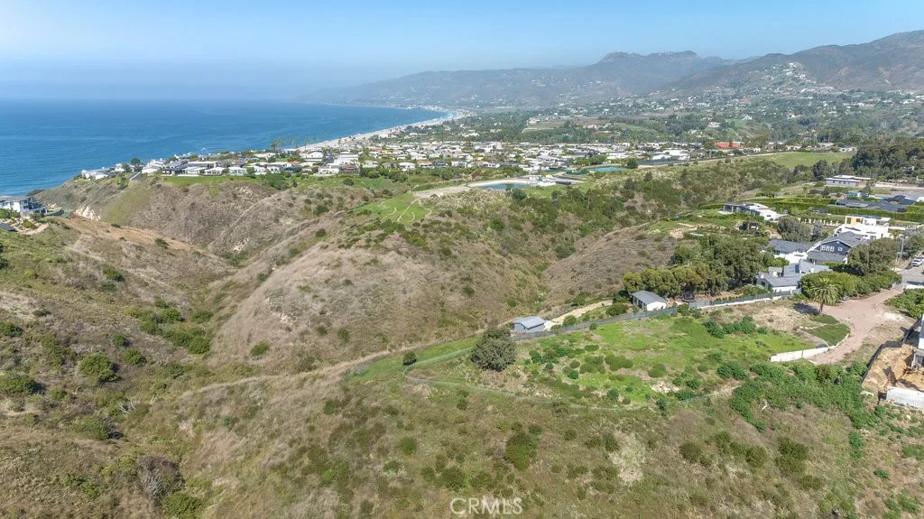 Malibu, California 90265, United States, 4 Bedrooms Bedrooms, ,5 BathroomsBathrooms,Residential,Active,141265